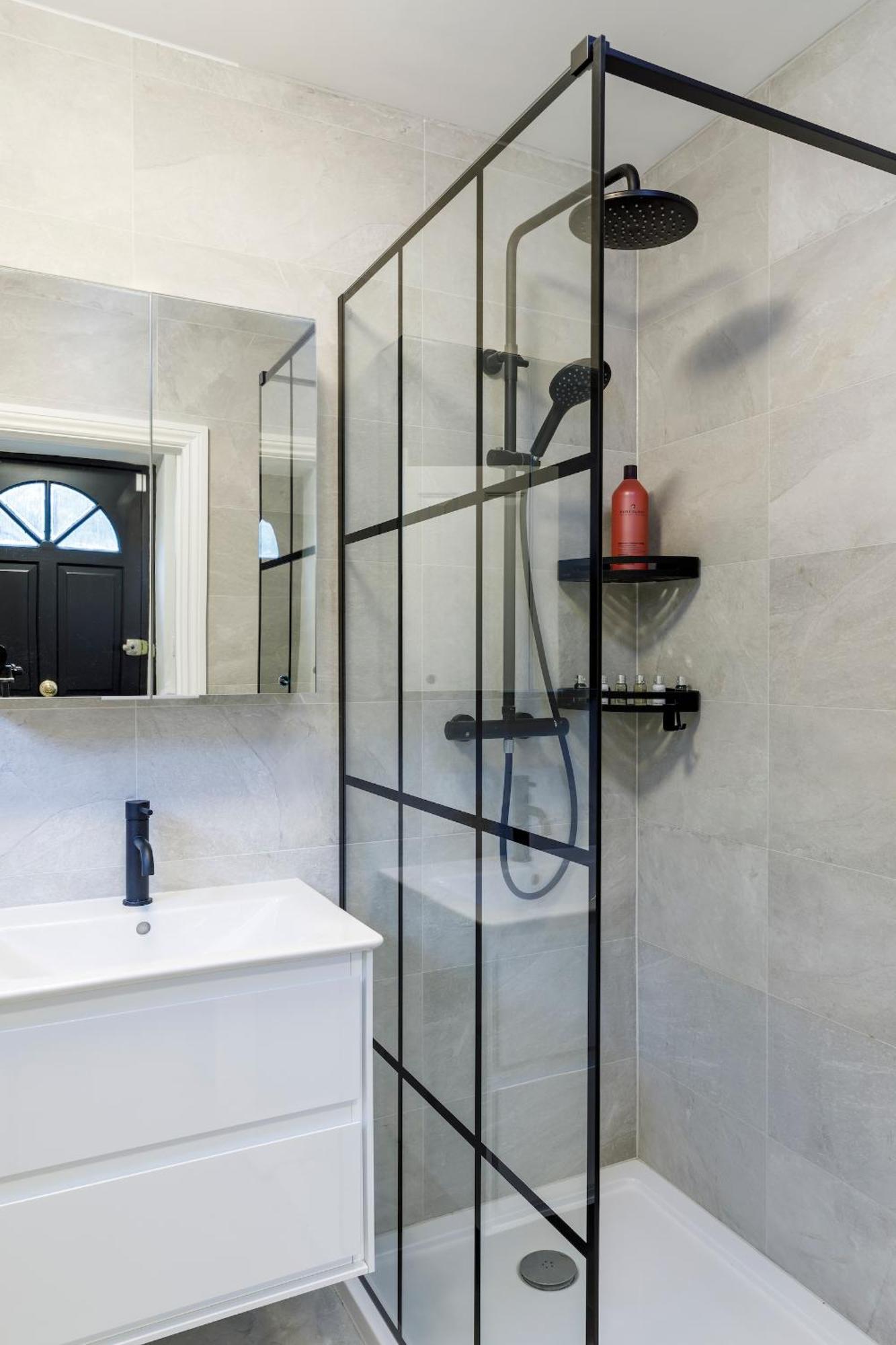 Spacious 2 Bedroom Apartment With Beautiful Garde Hove Buitenkant foto