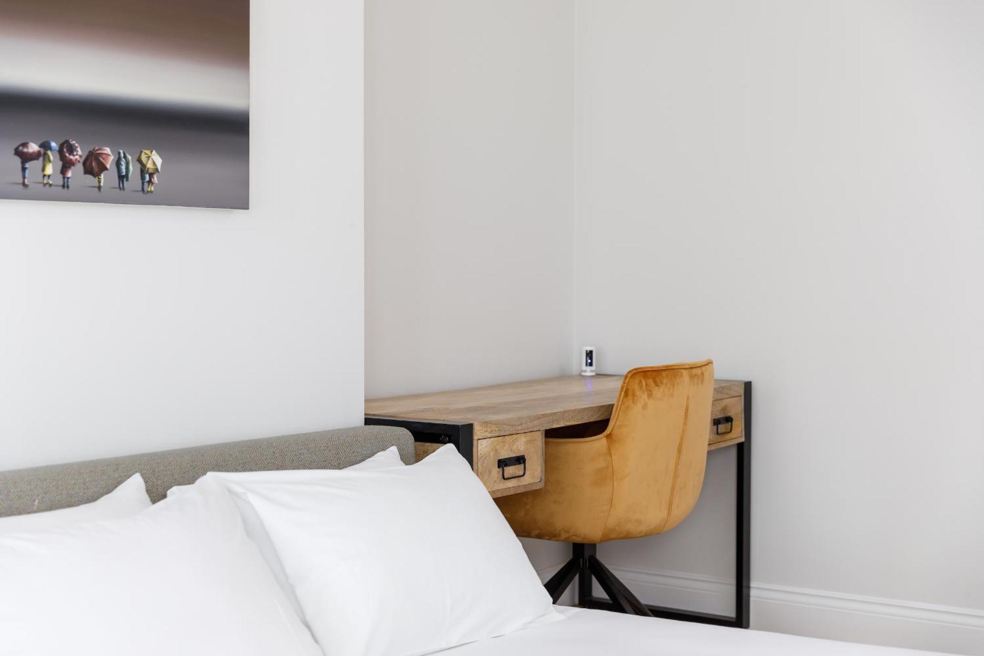 Spacious 2 Bedroom Apartment With Beautiful Garde Hove Buitenkant foto