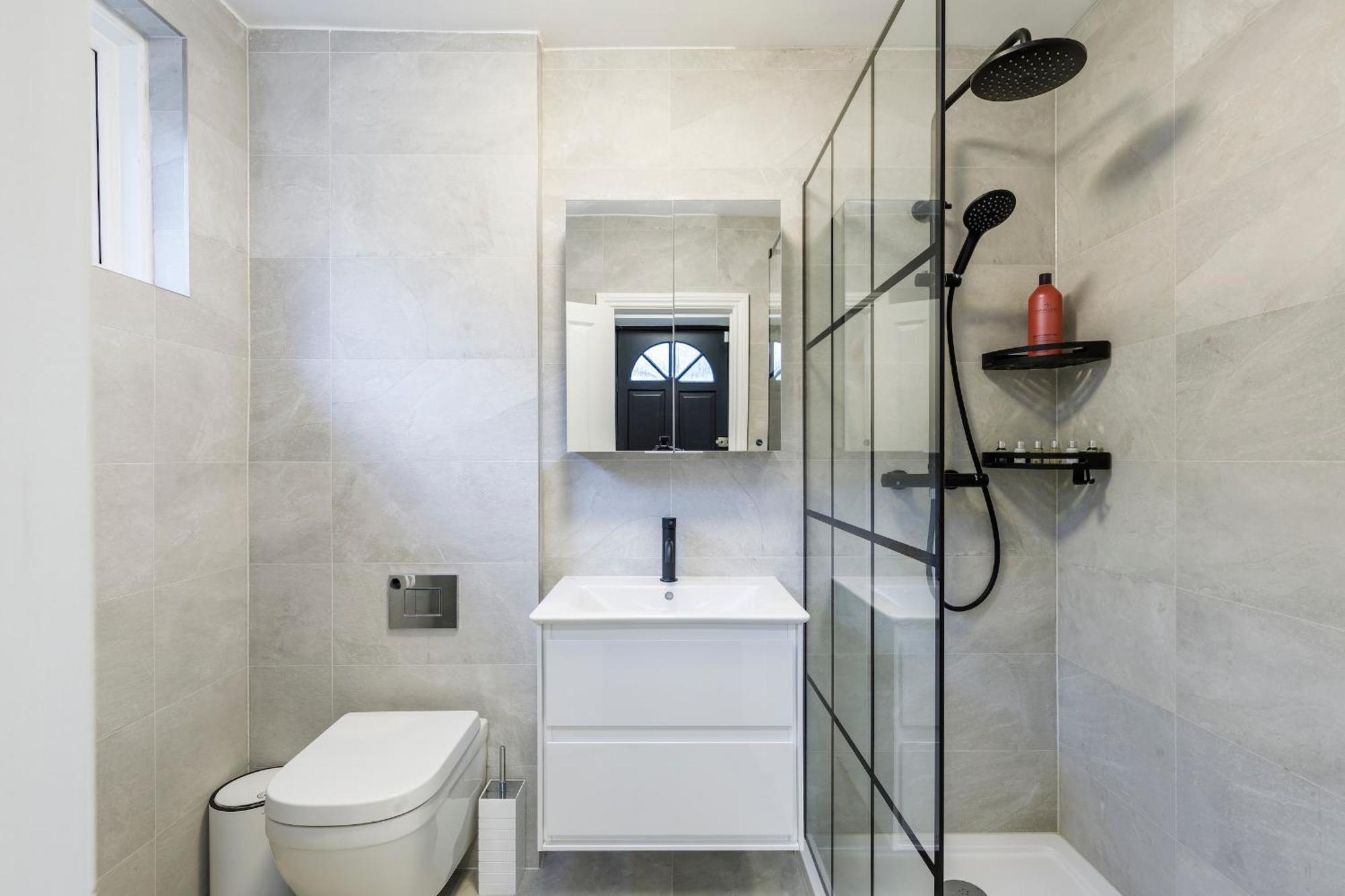 Spacious 2 Bedroom Apartment With Beautiful Garde Hove Buitenkant foto